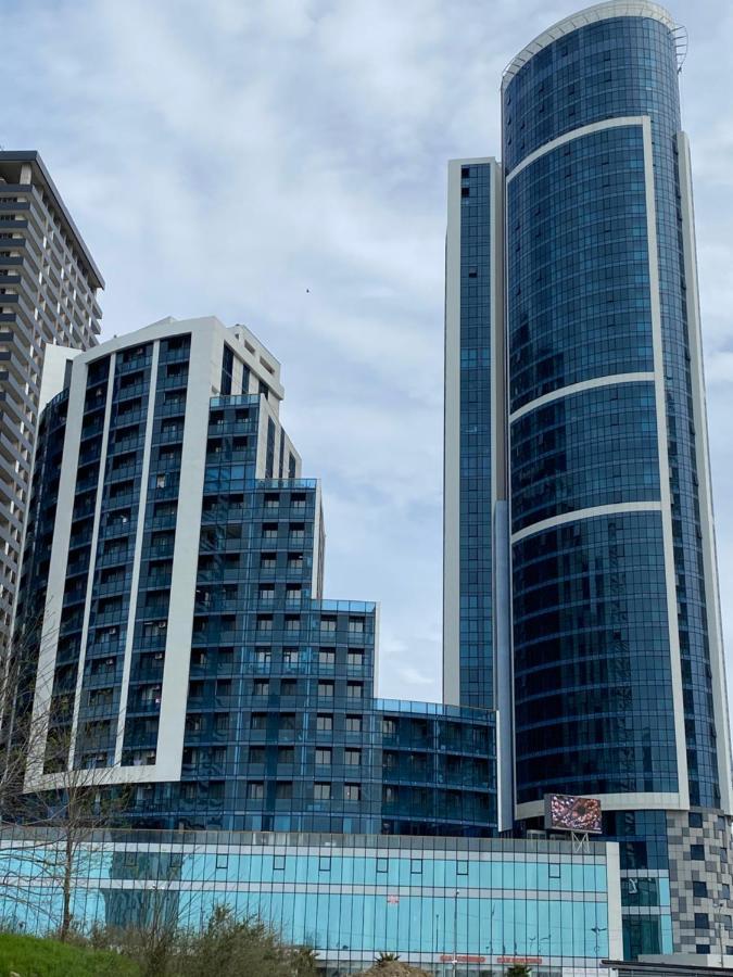 Dar Tower'S Cozy Apartment Batumi Esterno foto